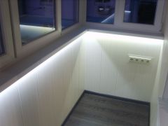 Светодиодная подсветка парапета балкона